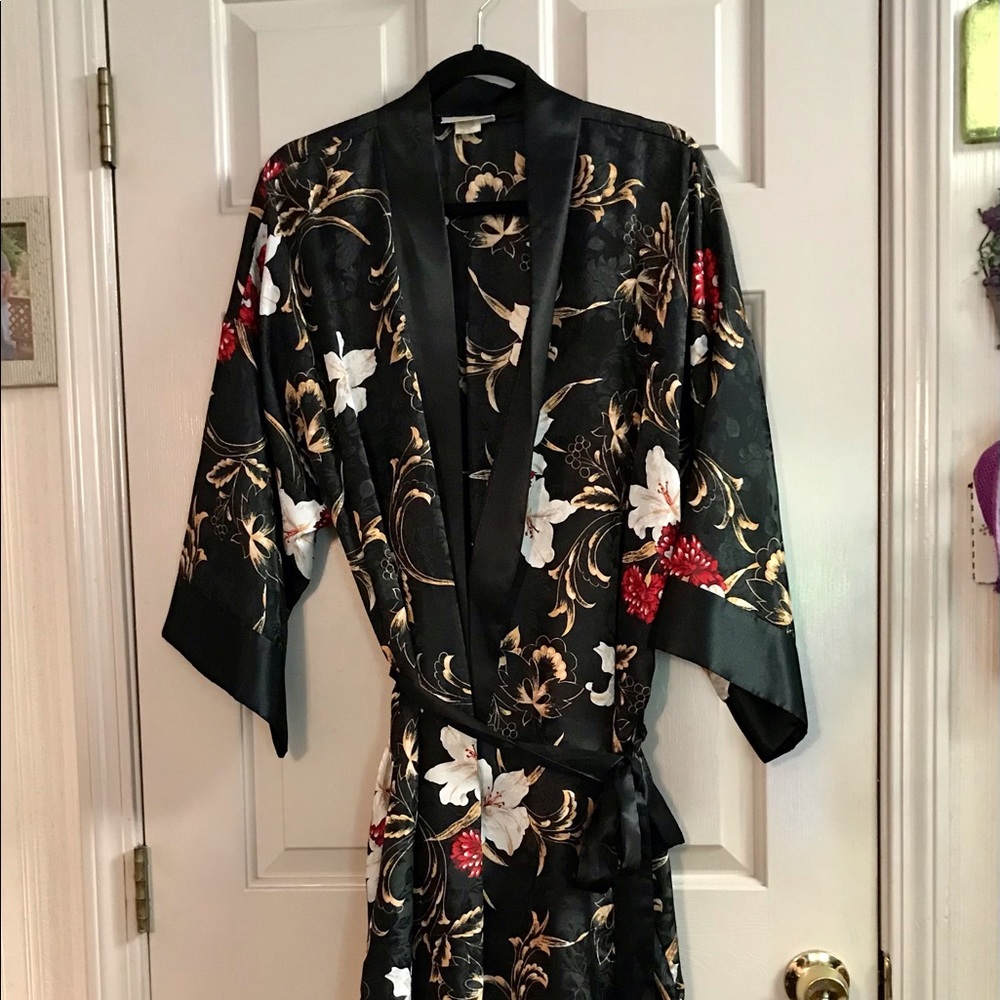Ladies black floral kimono robe-made in USA